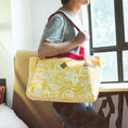Load image into Gallery viewer, Pet Travel Bag - Dog and Cats