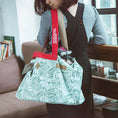 Load image into Gallery viewer, Pet Travel Bag - Dog and Cats